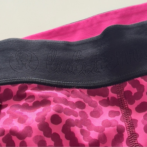 Lululemon Pink Patterned Women's Shorts - Picture 2 of 6